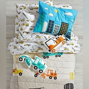 Crate & Barrel 100% organic cotton construction sheet set (twin)